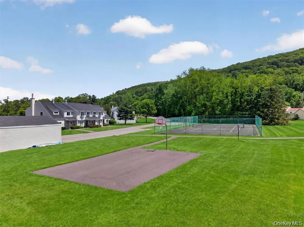 607 Mountain Laurel Drive Monroe, NY 10950