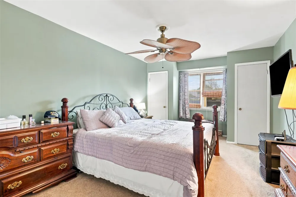 104 Chrystal Drive Maybrook, NY 12543