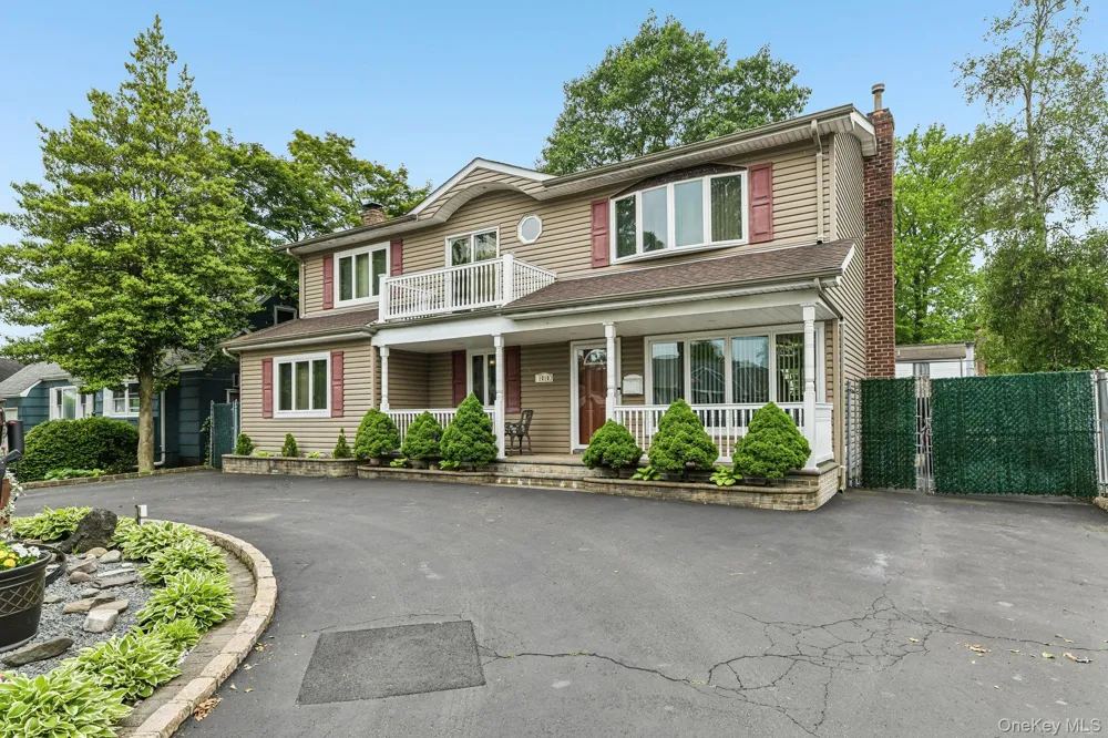 1010 Douglas Avenue Wantagh, NY 11793