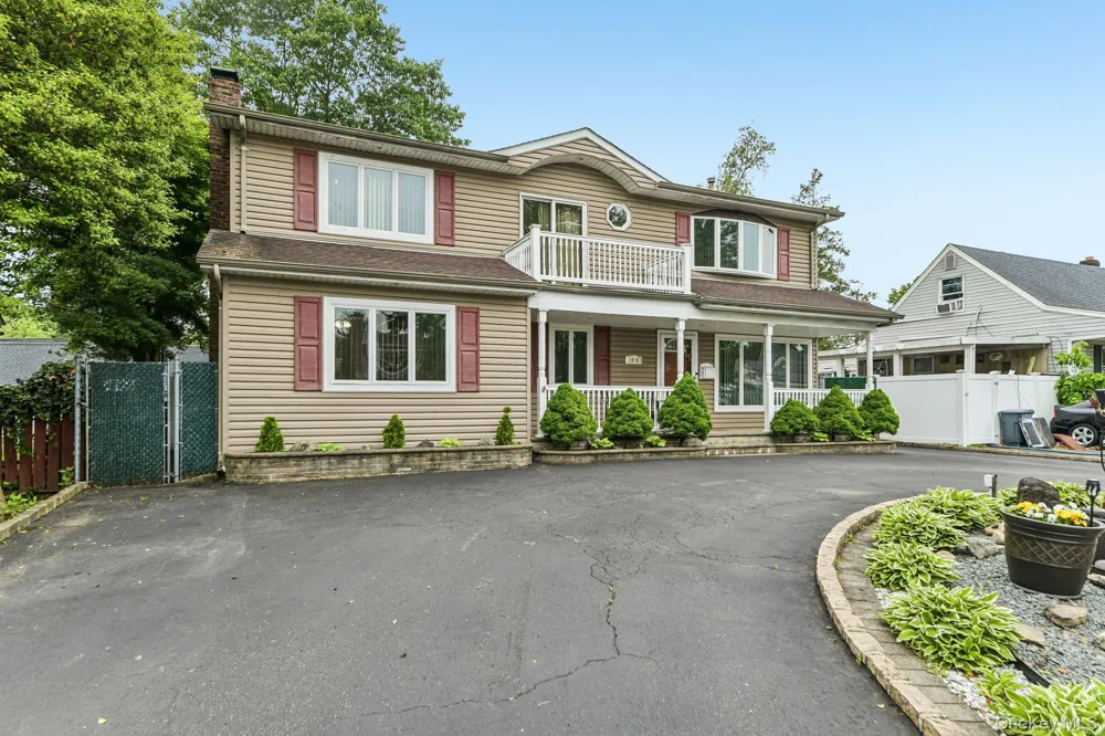1010 Douglas Avenue Wantagh, NY 11793