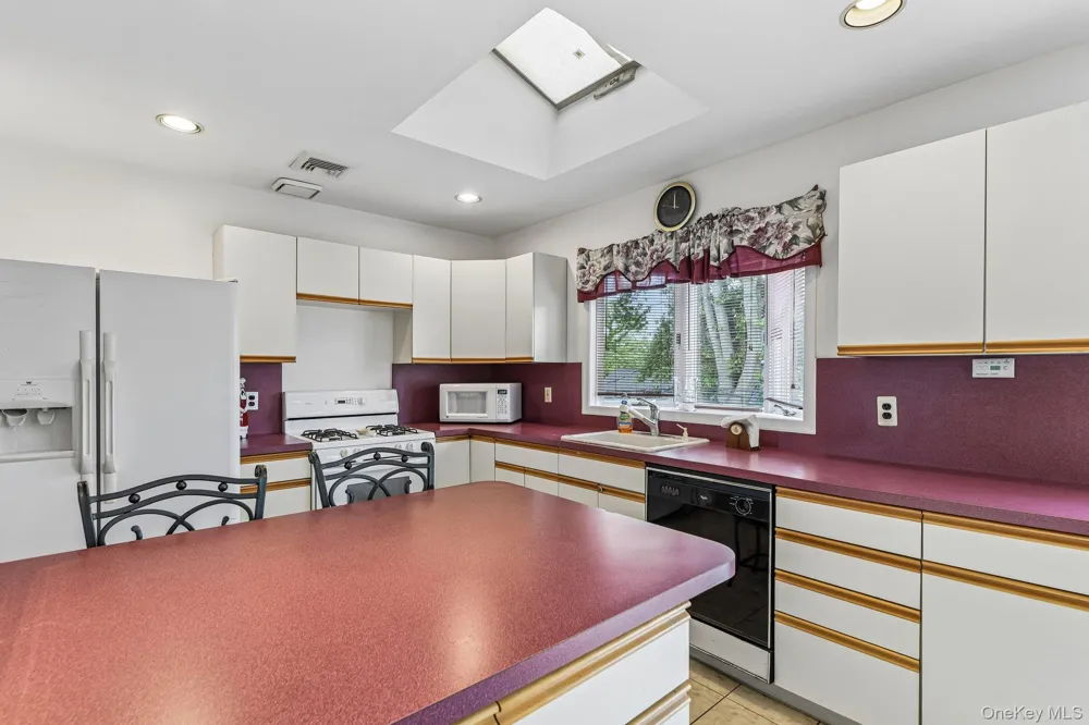 1010 Douglas Avenue Wantagh, NY 11793