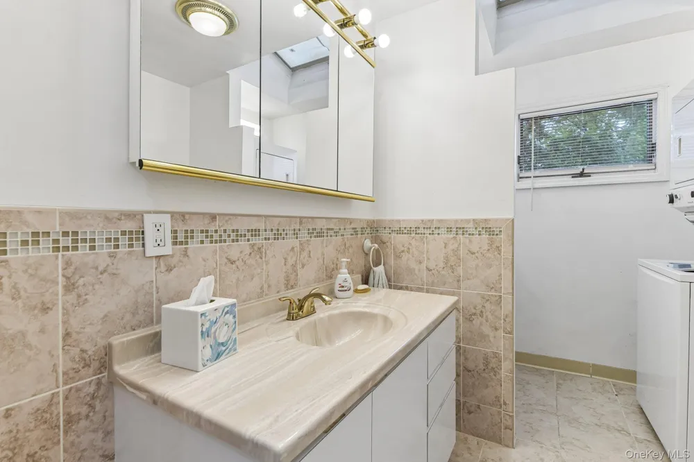 1010 Douglas Avenue Wantagh, NY 11793