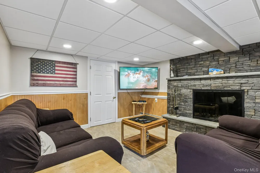 1010 Douglas Avenue Wantagh, NY 11793