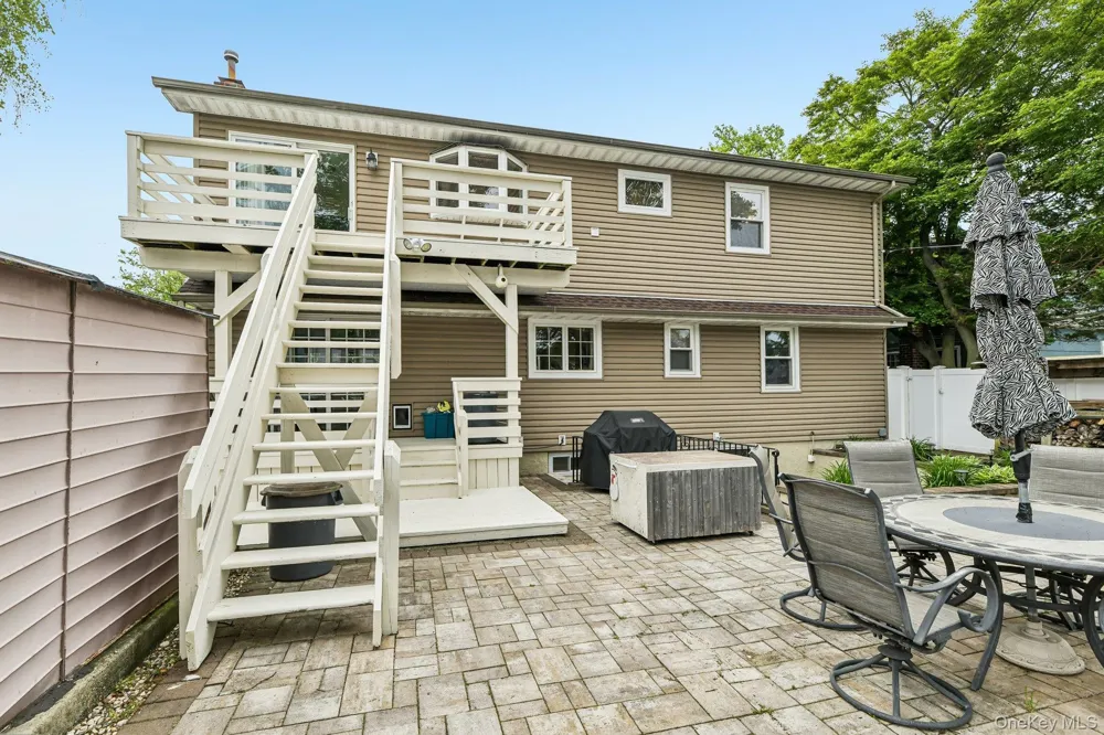 1010 Douglas Avenue Wantagh, NY 11793