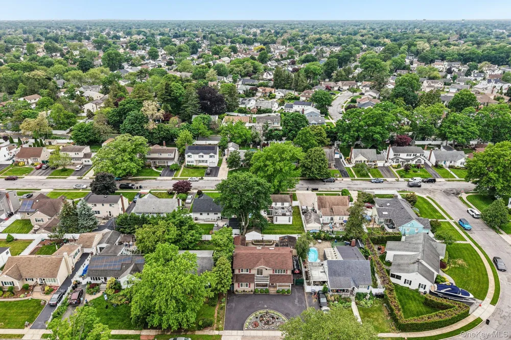 1010 Douglas Avenue Wantagh, NY 11793