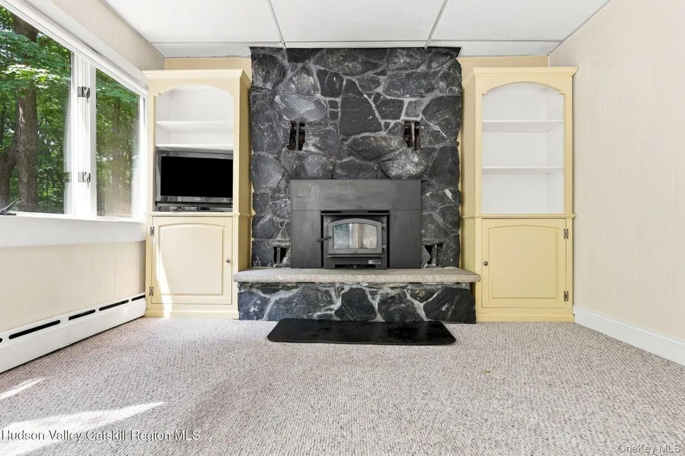 307 Old Kingston Road New Paltz, NY 12561