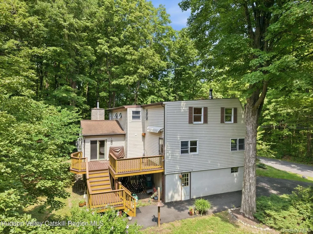 307 Old Kingston Road New Paltz, NY 12561