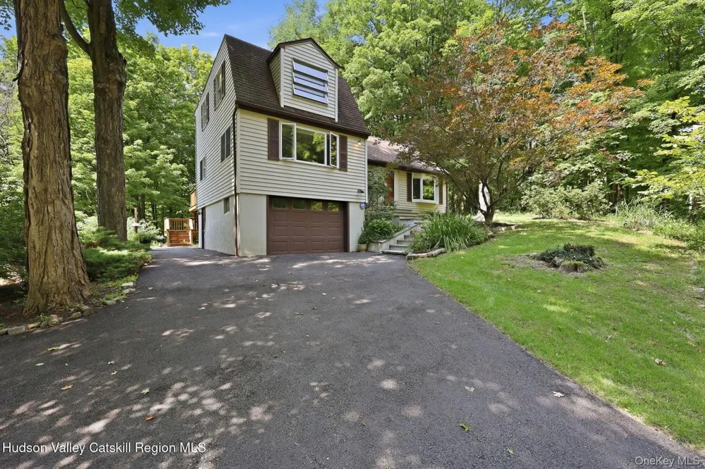 307 Old Kingston Road New Paltz, NY 12561