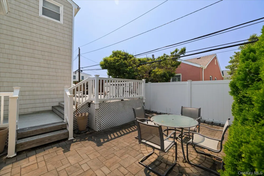 39 Vinton Street Long Beach, NY 11561