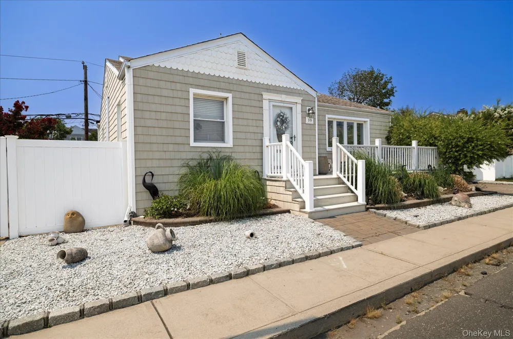 39 Vinton Street Long Beach, NY 11561