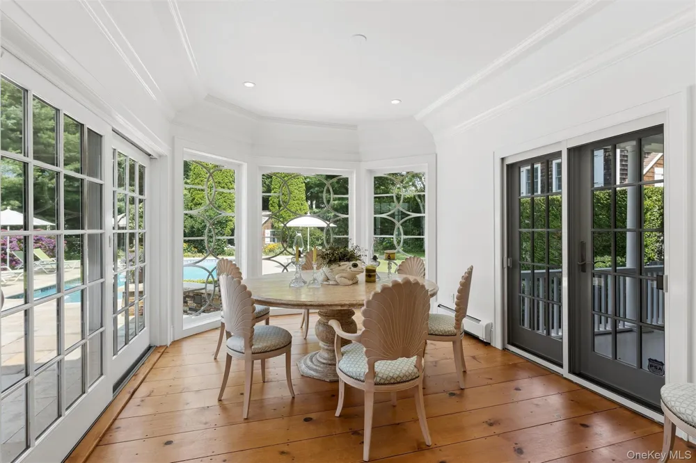 245 Meadows W Bridgehampton, NY 11932