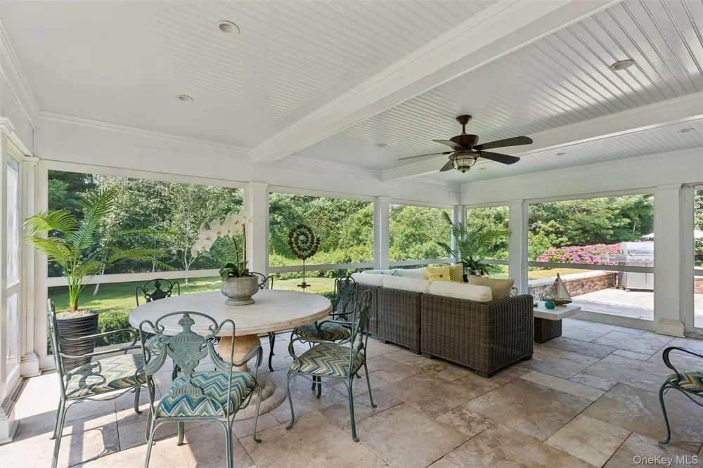 245 Meadows W Bridgehampton, NY 11932
