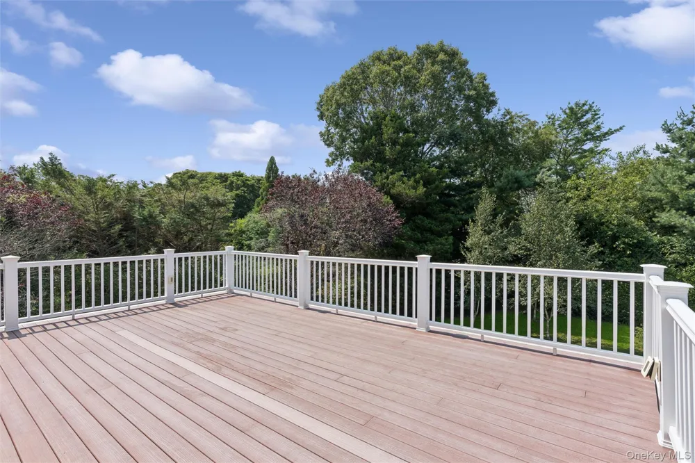 245 Meadows W Bridgehampton, NY 11932