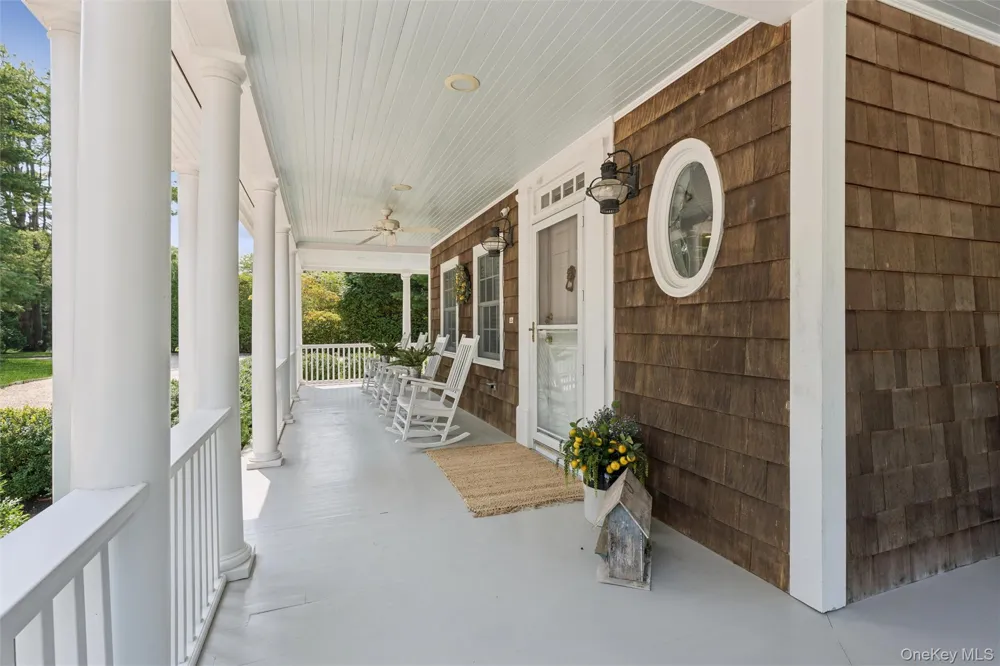 245 Meadows W Bridgehampton, NY 11932