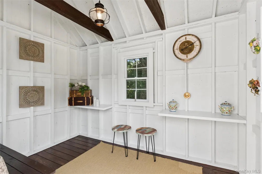245 Meadows W Bridgehampton, NY 11932