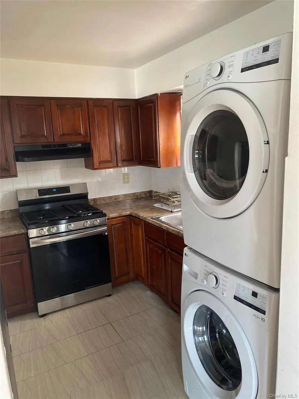 77 34 162nd Street #2 Fresh Meadows, NY 11366