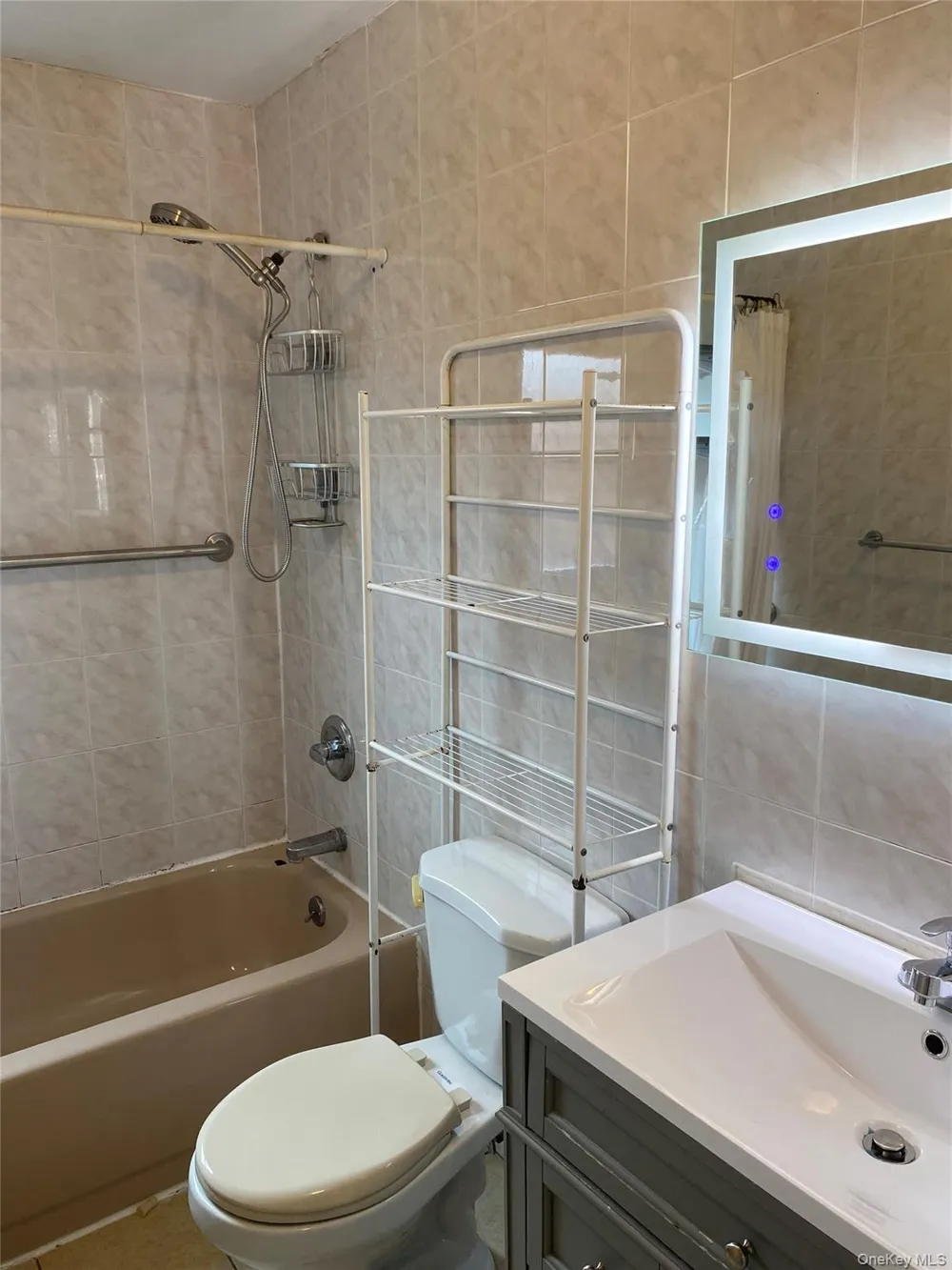 77 34 162nd Street #2 Fresh Meadows, NY 11366