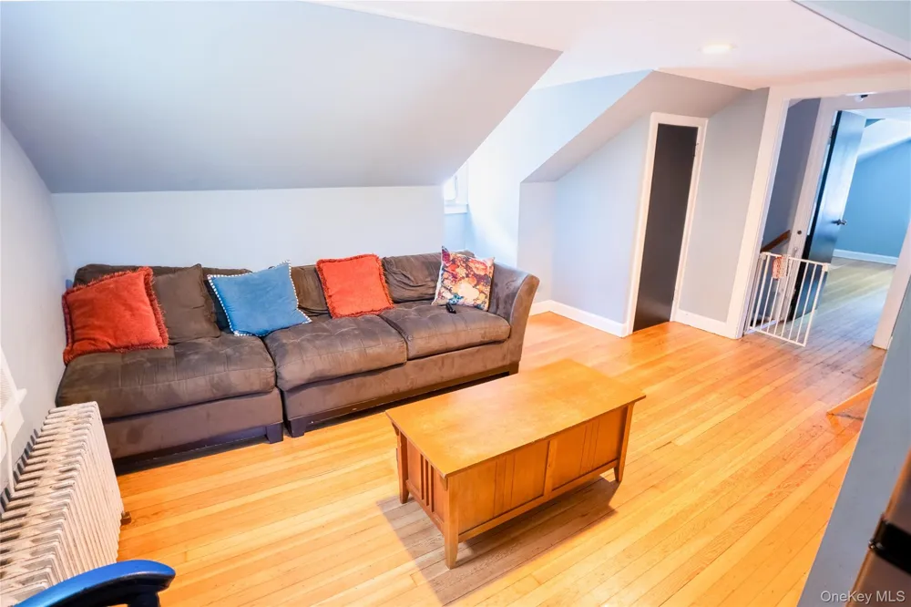 85 cocoanut Street Central Islip, NY 11722