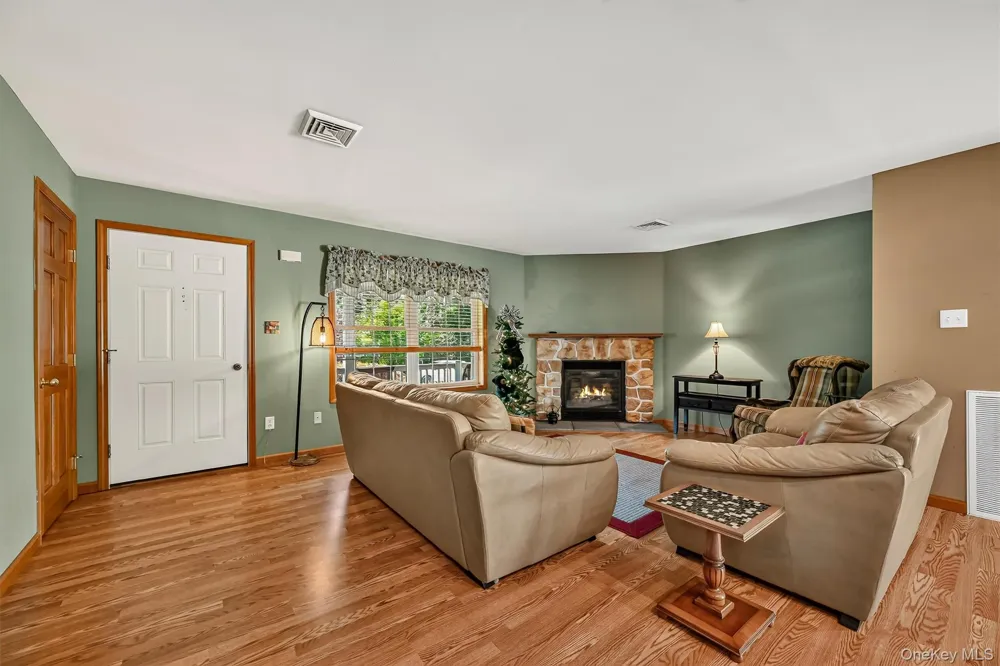 21 McGill Road Monroe, NY 10950