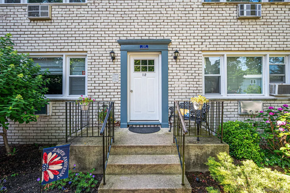 112 Cardinal Lane #2A Islip, NY 11751