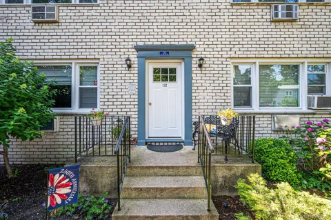 112 Cardinal Lane #2A