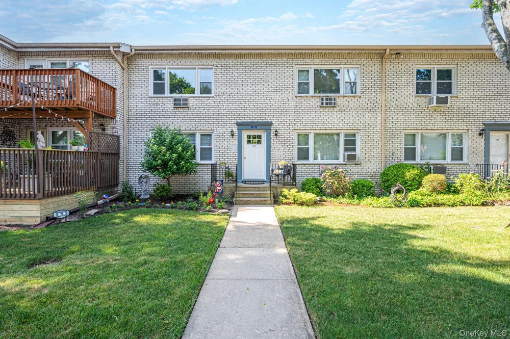 112 Cardinal Lane #2A Islip, NY 11751