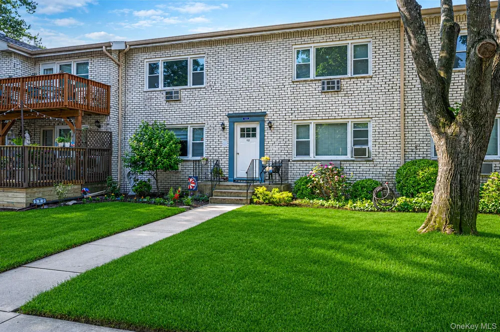 112 Cardinal Lane #2A Islip, NY 11751