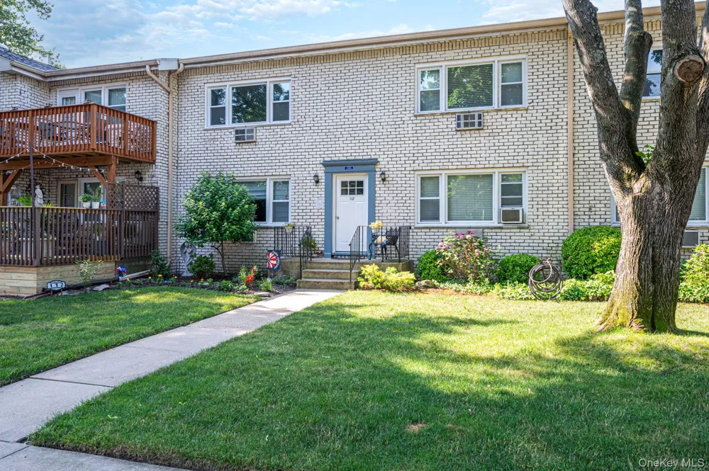 112 Cardinal Lane #2A Islip, NY 11751
