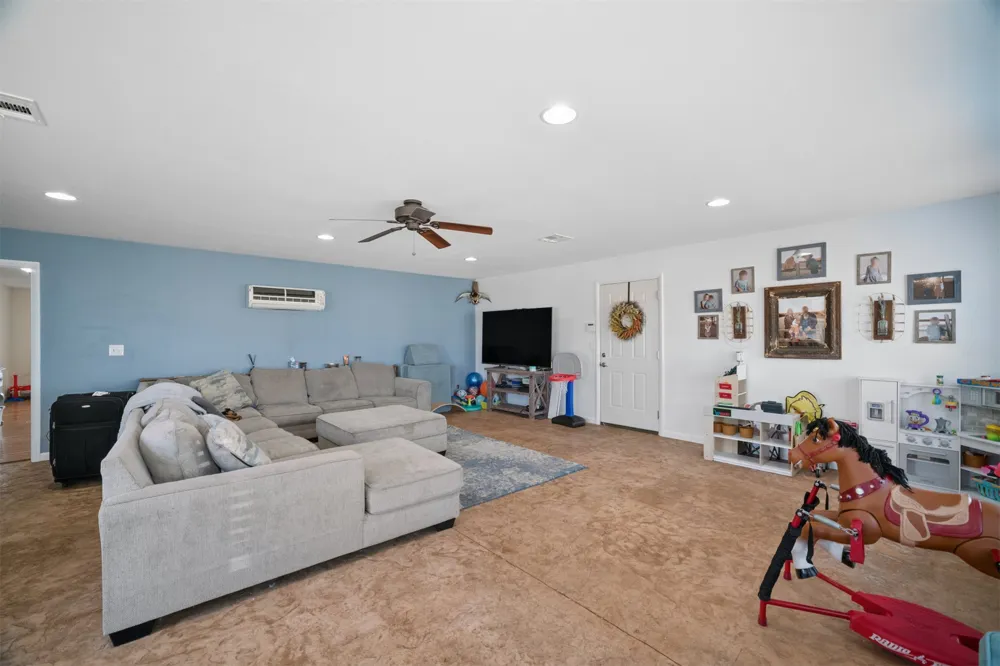 49301 S 360 ROAD Pawnee, OK 74058