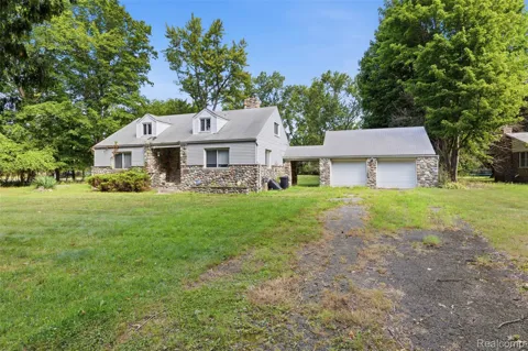 25774 Forestview Drive