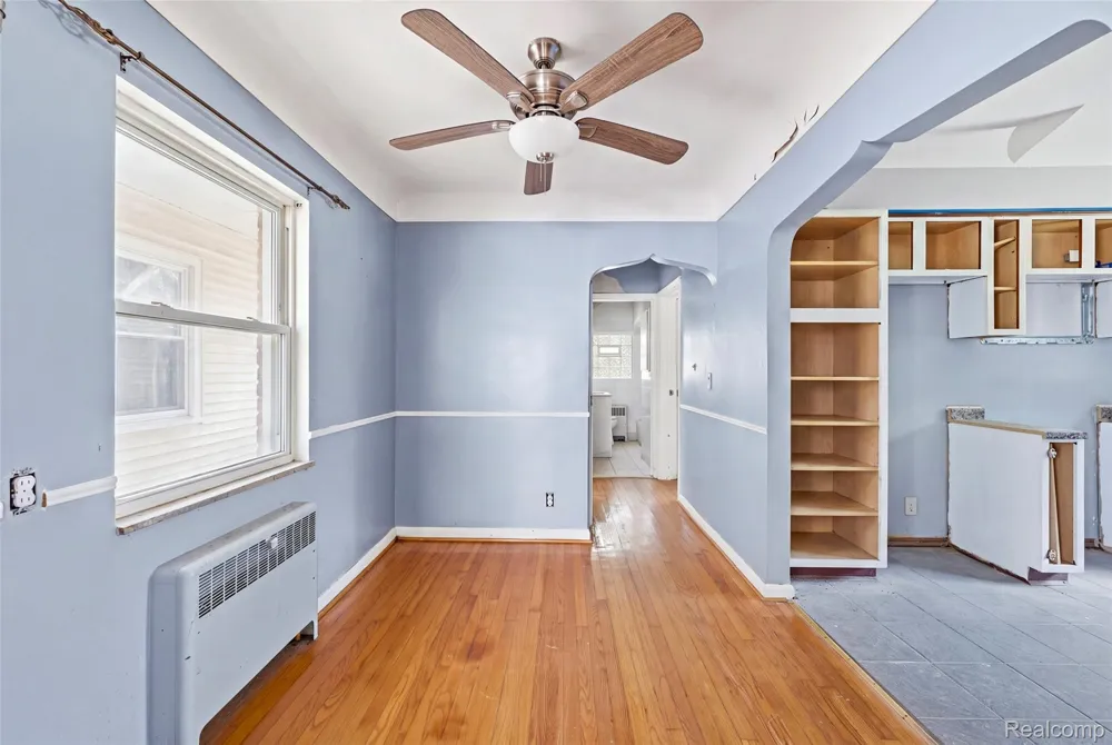 25774 Forestview Drive Southfield City, MI 48033