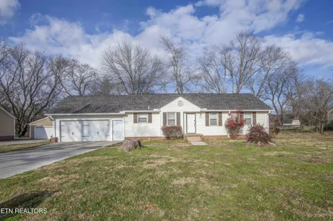 209 N Laurel Circle