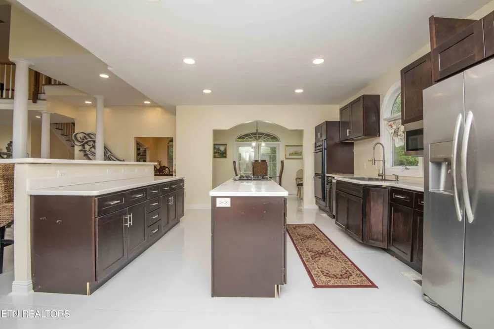 799 Twin Hills Lane Jacksboro, TN 37757