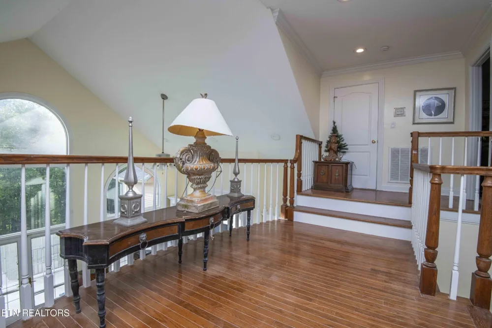 799 Twin Hills Lane Jacksboro, TN 37757
