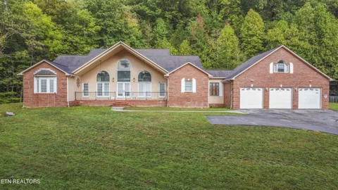 799 Twin Hills Lane