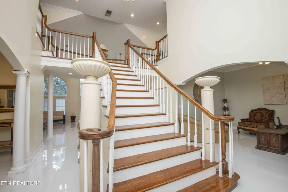 799 Twin Hills Lane Jacksboro, TN 37757