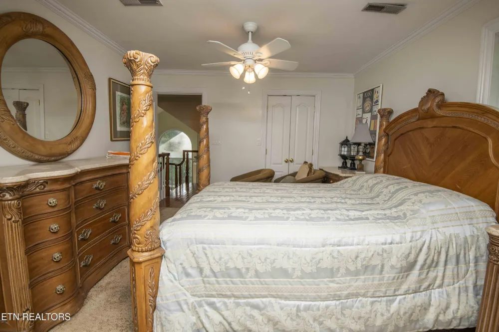 799 Twin Hills Lane Jacksboro, TN 37757
