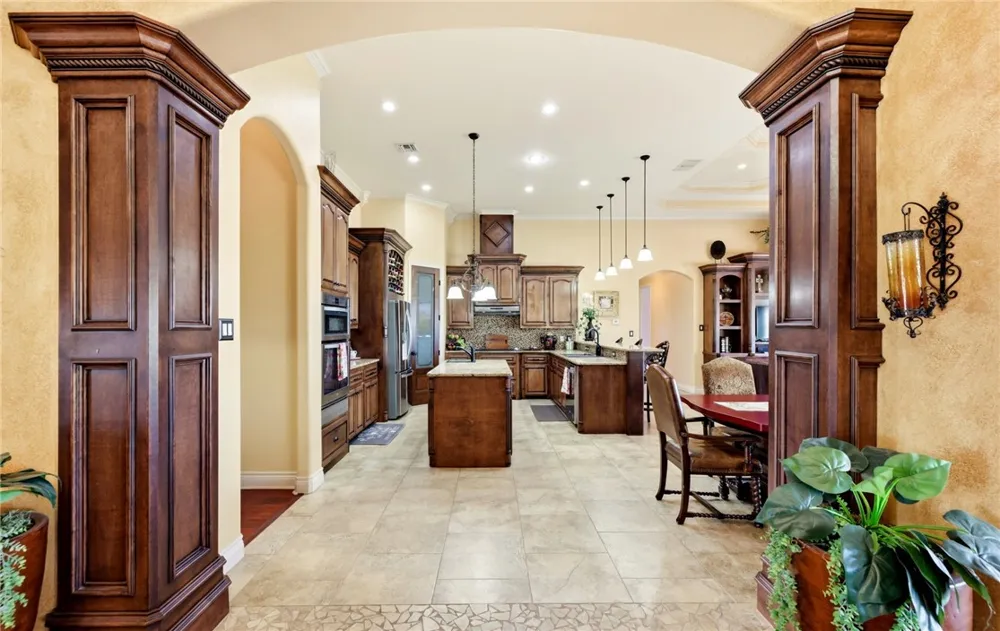 8401 Lago Vista Drive Corpus Christi, TX 78414