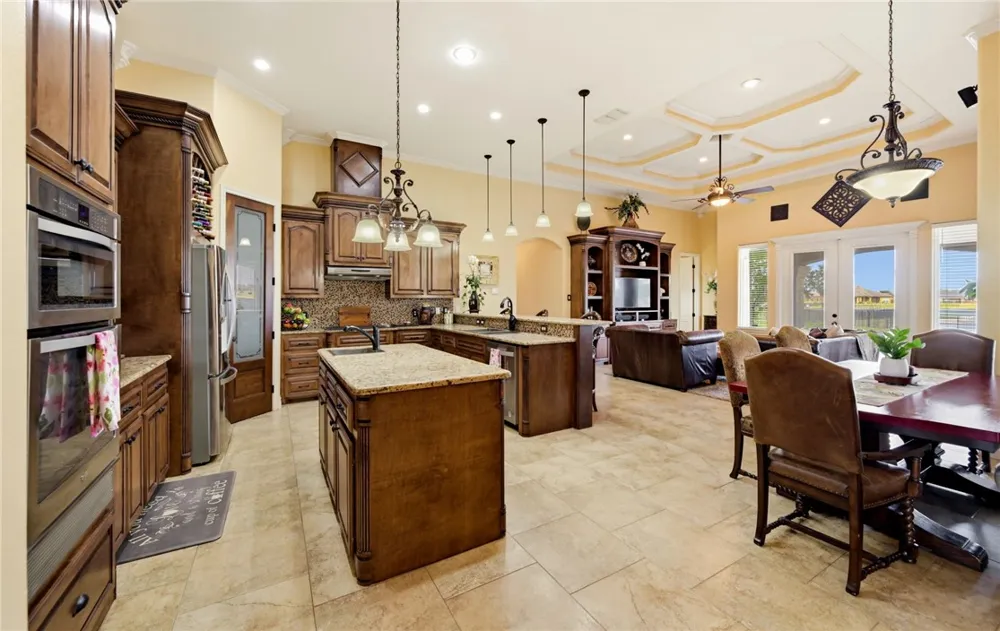 8401 Lago Vista Drive Corpus Christi, TX 78414