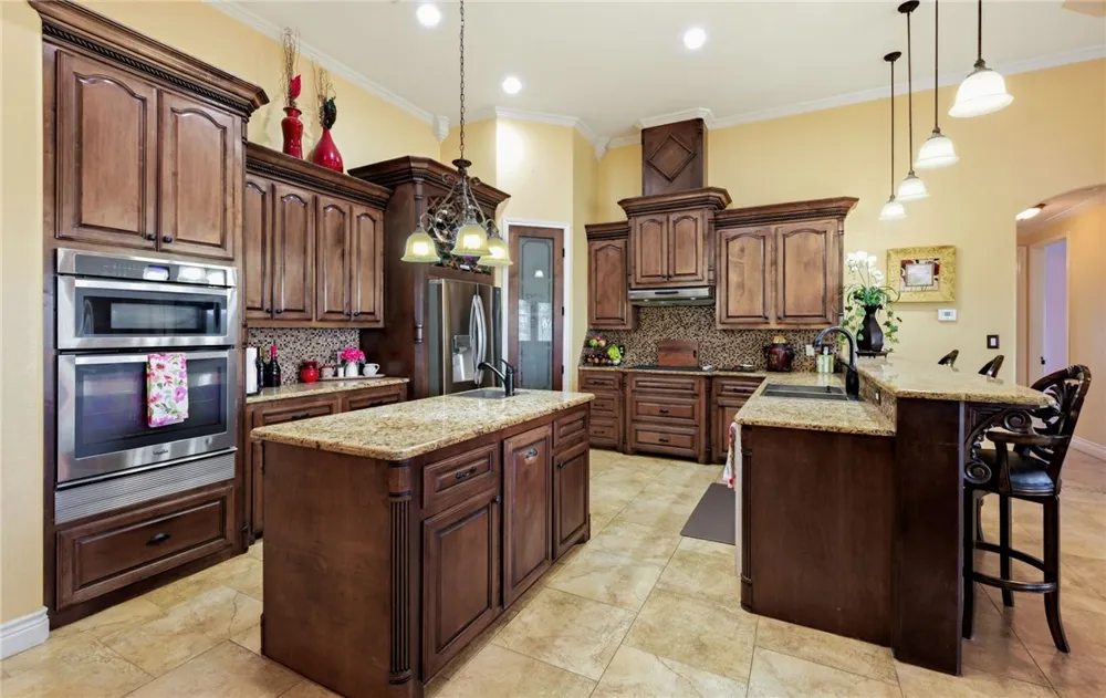 8401 Lago Vista Drive Corpus Christi, TX 78414