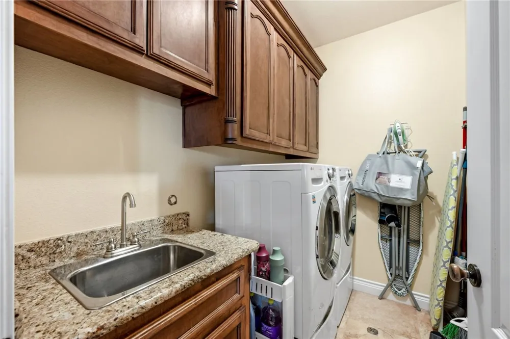 8401 Lago Vista Drive Corpus Christi, TX 78414
