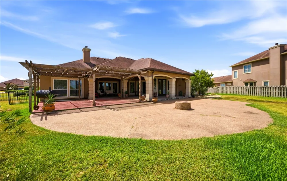 8401 Lago Vista Drive Corpus Christi, TX 78414