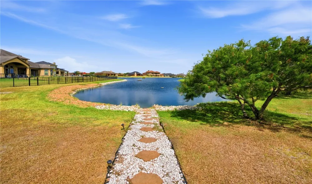 8401 Lago Vista Drive Corpus Christi, TX 78414
