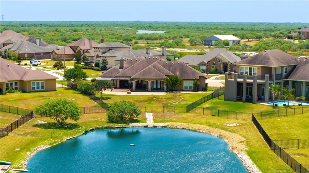 8401 Lago Vista Drive Corpus Christi, TX 78414