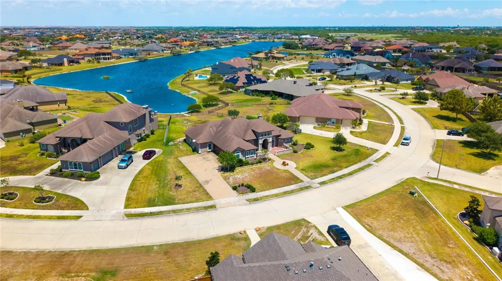 8401 Lago Vista Drive Corpus Christi, TX 78414