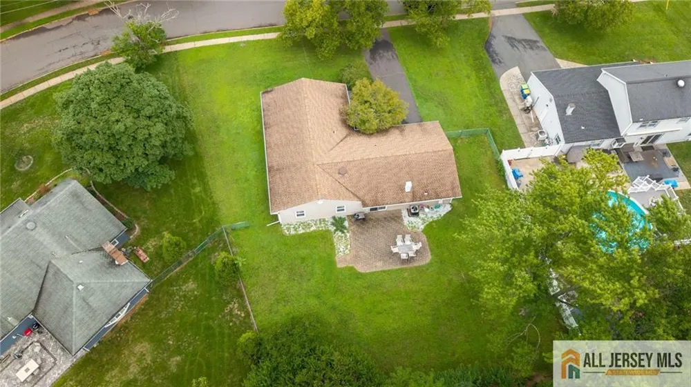 32 Lebed Drive Franklin, NJ 08873