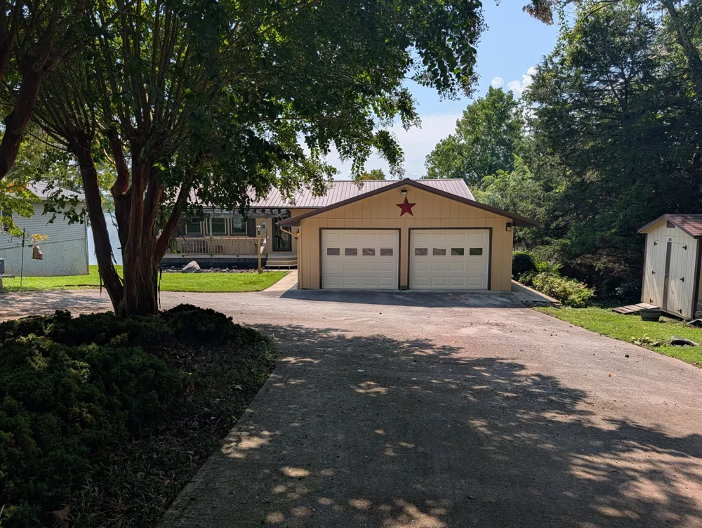 300 Lake Forest Lane Spring City, TN 37381