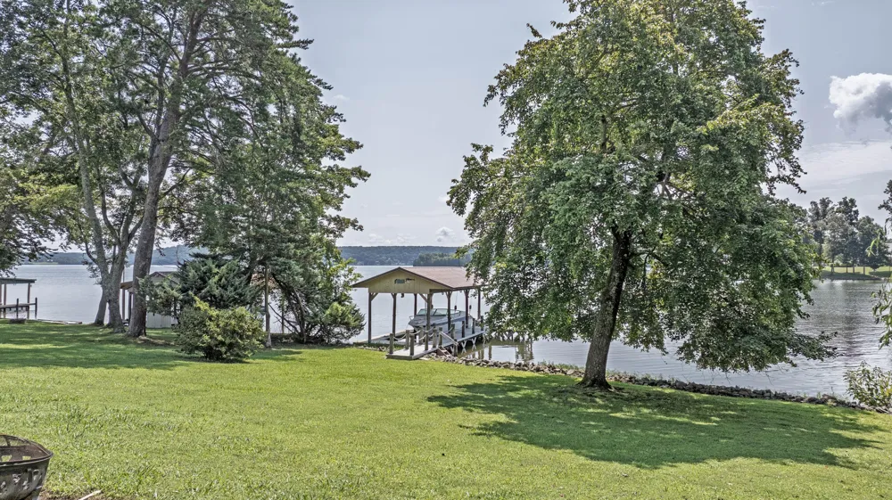 300 Lake Forest Lane Spring City, TN 37381