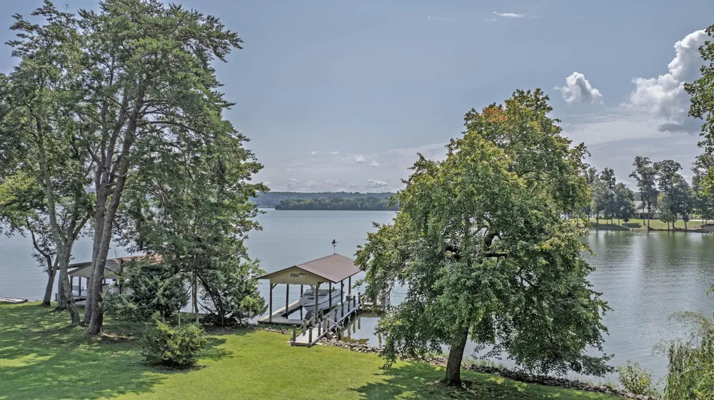 300 Lake Forest Lane Spring City, TN 37381