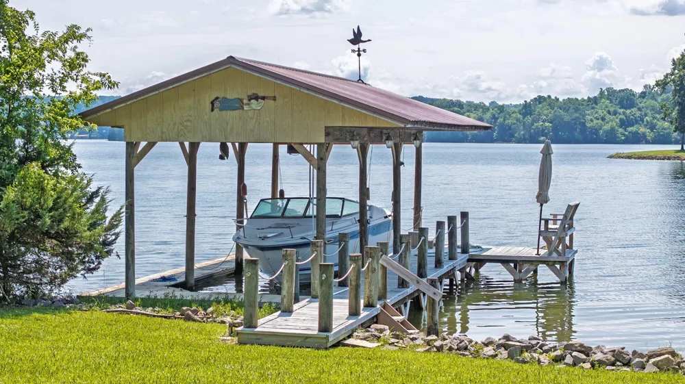 300 Lake Forest Lane Spring City, TN 37381
